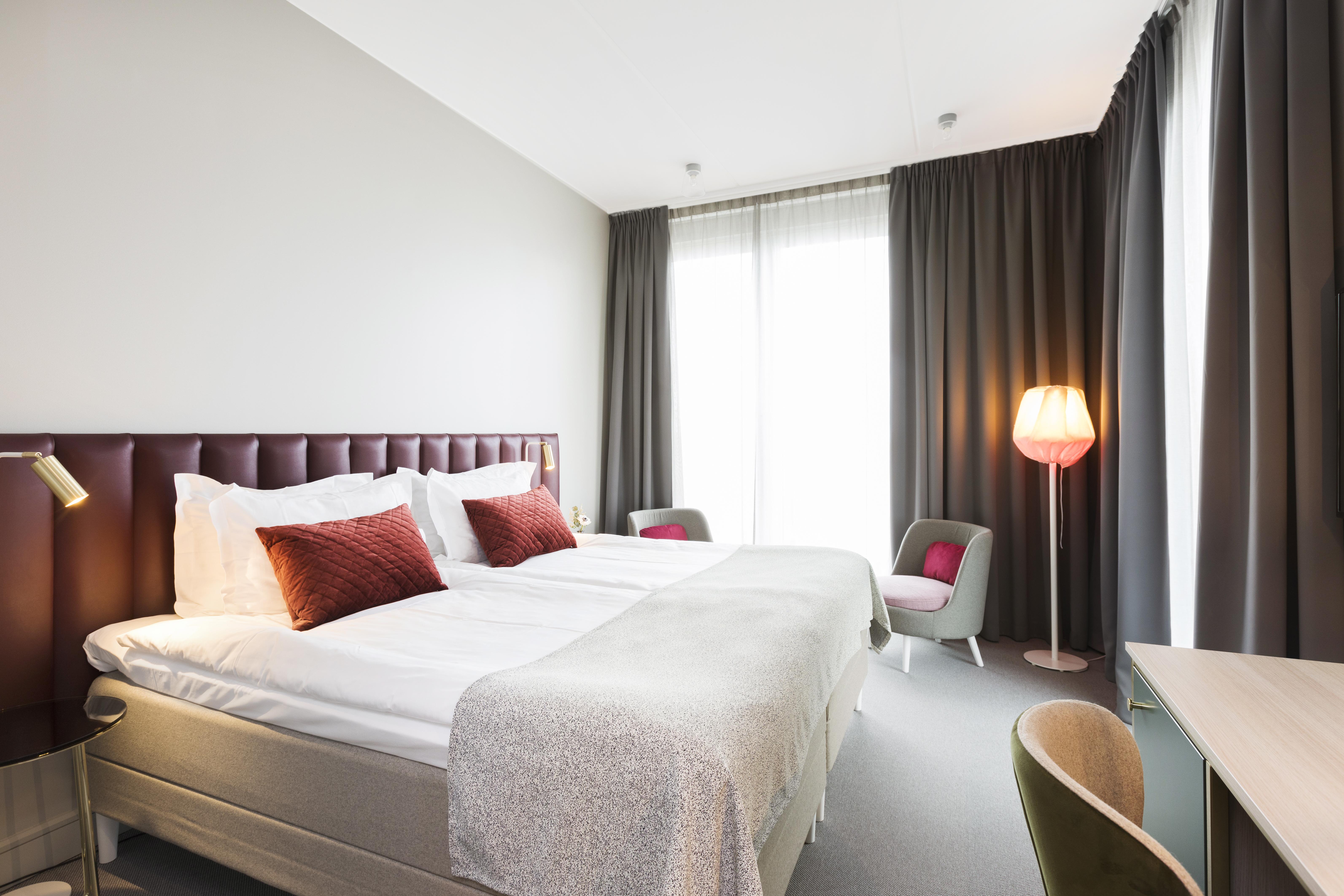 Hotell Elite Academia 4*